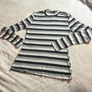 BUY NOW 🖤🩶🤍SUPER ELEGANT TOP🤍🩶🖤
